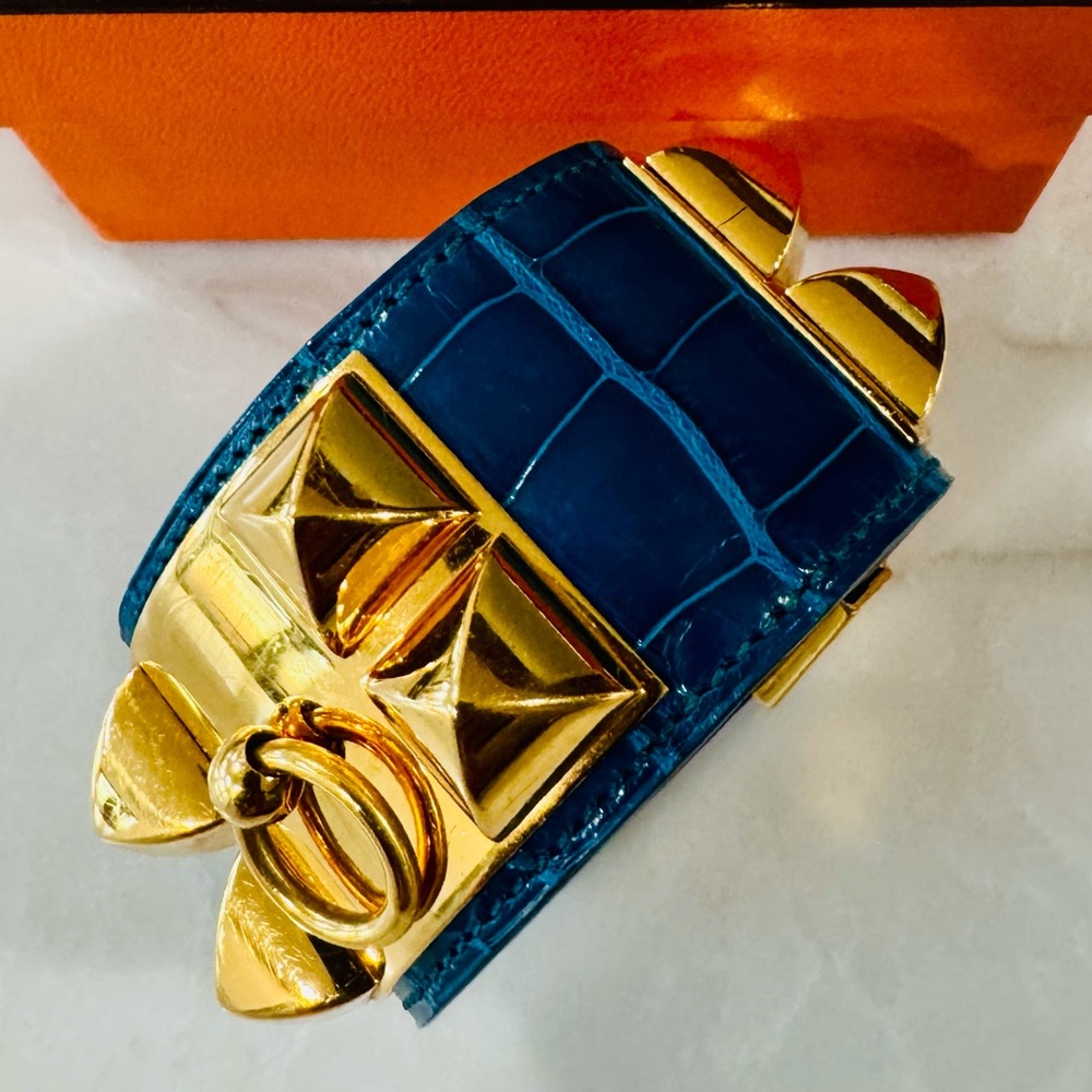 Hermès Blue Izmir alligator Leather Bracelet with Gold Hardware S with box